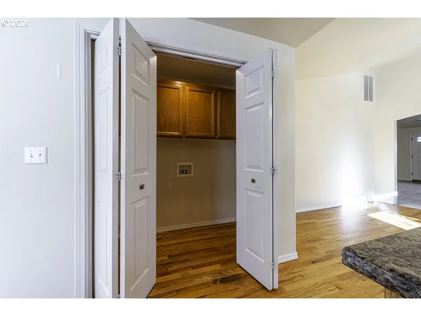 $437,000 | 3350 Edgewater Drive, Medford, OR 97504