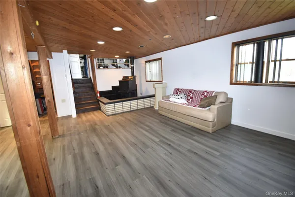 $989,000 | 130 Scotland Hill Road, Spring Valley, NY 10977