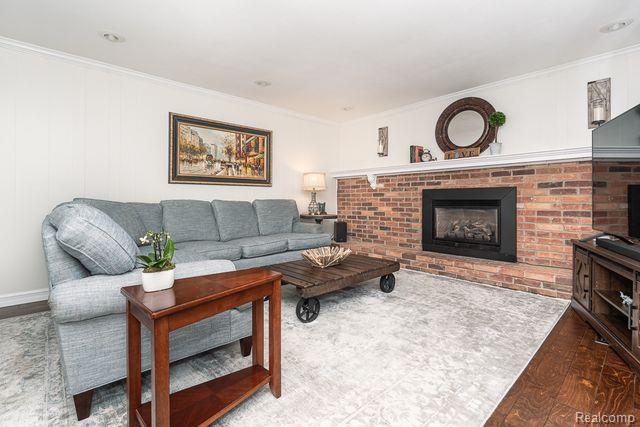 905 Aspen Drive Rochester, MI 48307 - Photo 17 of 34 Gallery Image 17