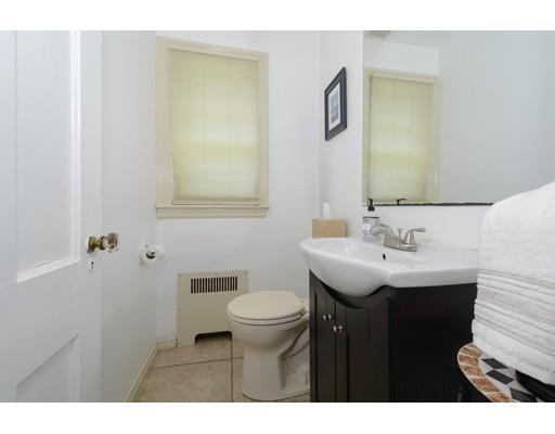 48 Morningside Road Worcester, MA 01602 - Photo 12 of 26