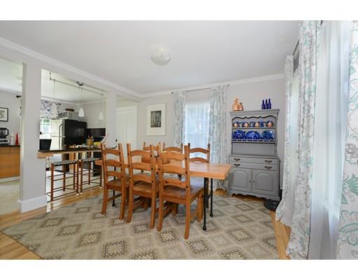 48 Morningside Road Worcester, MA 01602 - Photo 3 of 26
