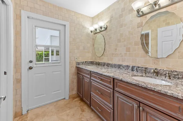 $5,500 | 13772 Ishnala Circle, Wellington, FL 33414