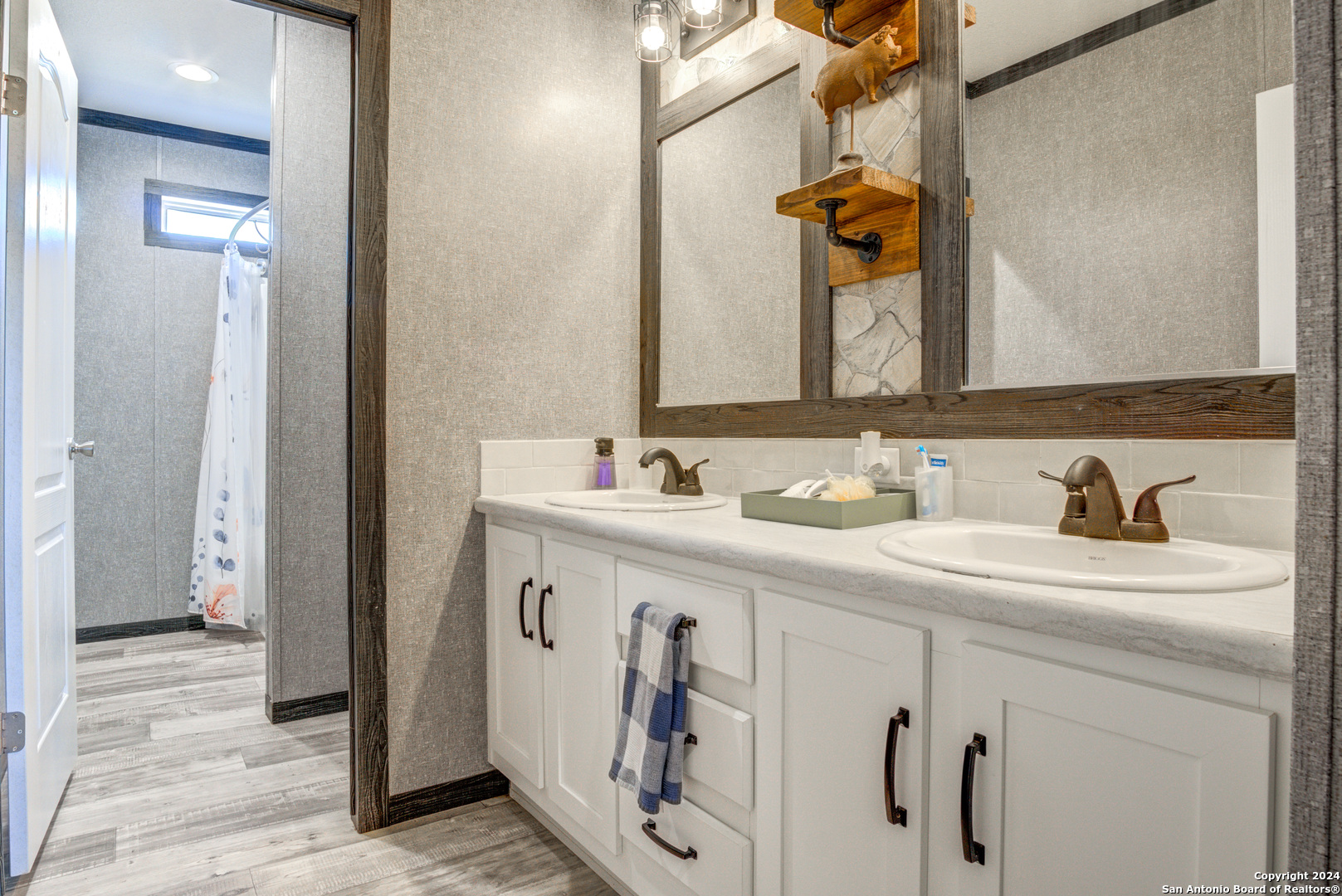 2312 Highway 173 Jourdanton, TX 78026 - Photo 21 of 41