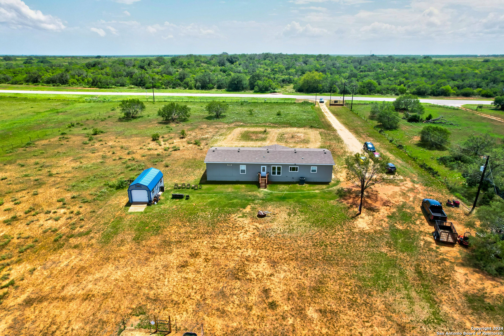 2312 Highway 173 Jourdanton, TX 78026 - Photo 37 of 41