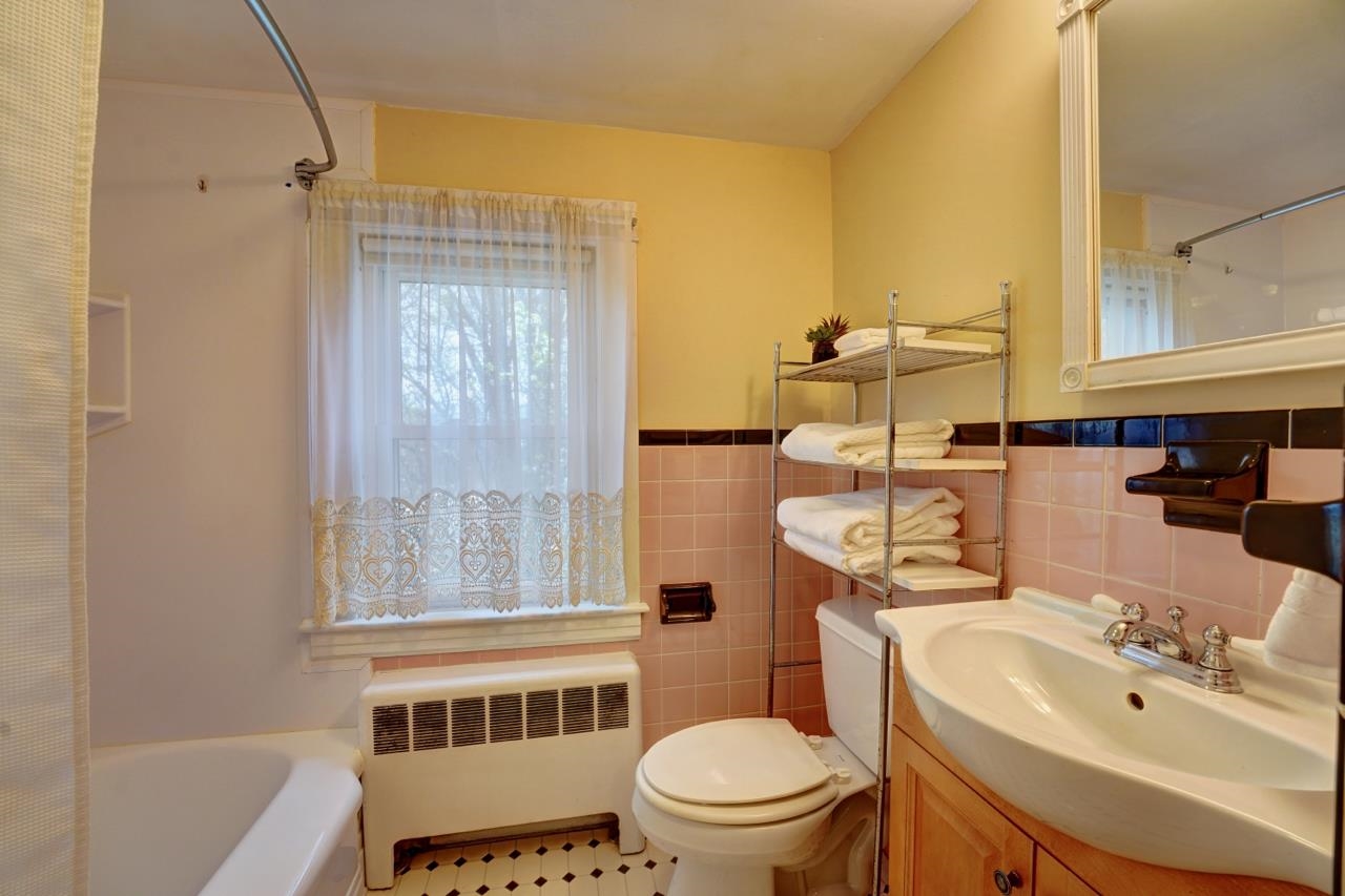 35 Rockingham Avenue Portsmouth, NH 03801 - Photo 23 of 31