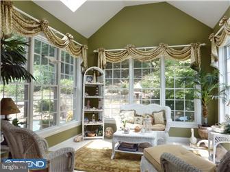 26 Turnstone Way Exton, PA 19341 - Photo 4 of 12 Sun Room