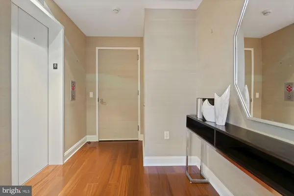 $1,425,000 | 1881 North Nash Street, Unit 810, Arlington, VA 22209