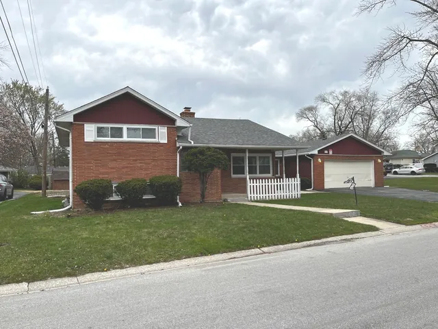 $185,000 | 17410 Emerson Avenue, Hazel Crest, IL 60429