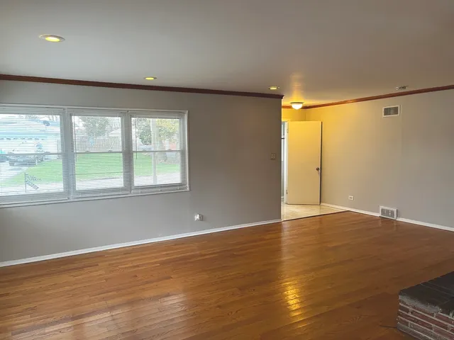 $185,000 | 17410 Emerson Avenue, Hazel Crest, IL 60429