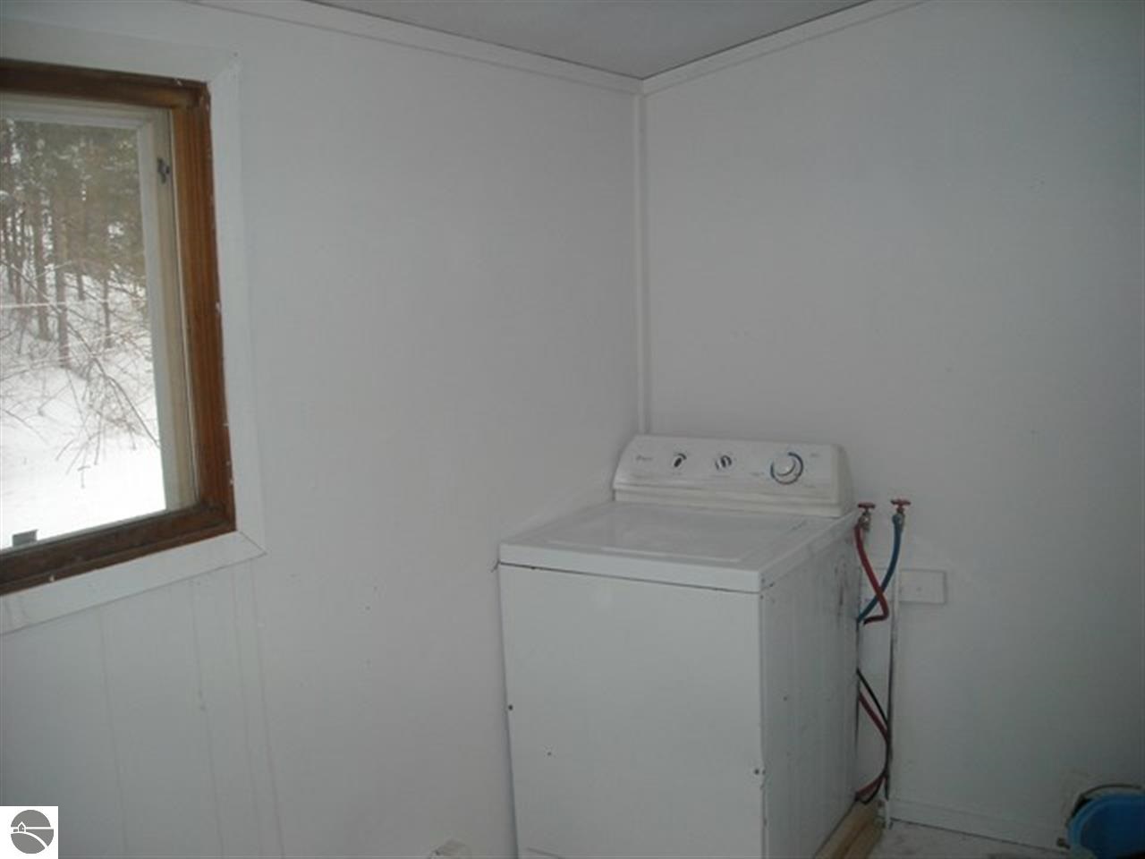 6679 Putney Road Arcadia, MI 49613 - Photo 25 of 25 1781436-24.JPG