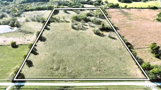 $137,700 | 0 Cr 2407 Other Mo 65230, Armstrong, MO 65230