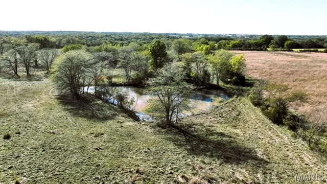 $137,700 | 0 Cr 2407 Other Mo 65230, Armstrong, MO 65230