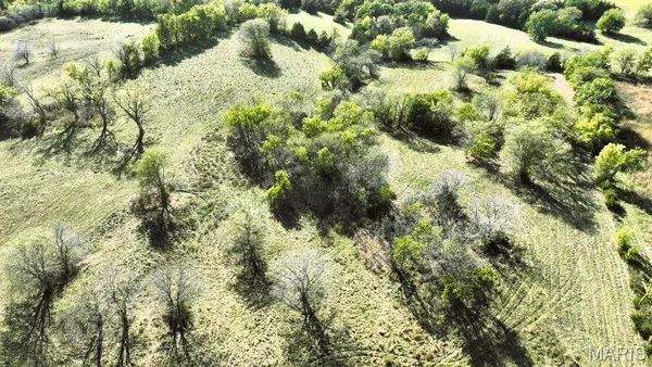 $126,480 | 0 Cr 2407 Other Mo 65230, Armstrong, MO 65230