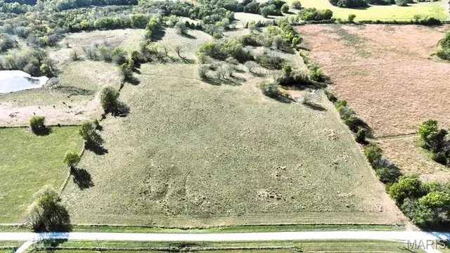 $137,700 | 0 Cr 2407 Other Mo 65230, Armstrong, MO 65230