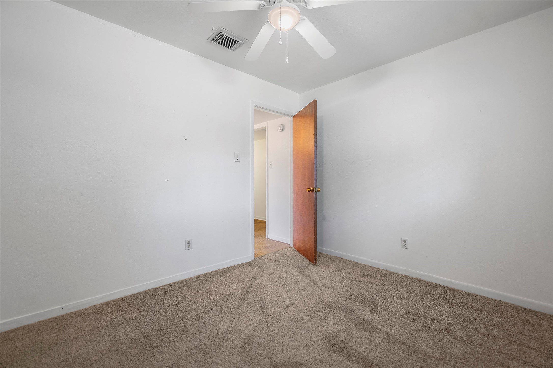 4511 Connorvale Road Houston, TX 77039 - Photo 10 of 25 Back bedroom