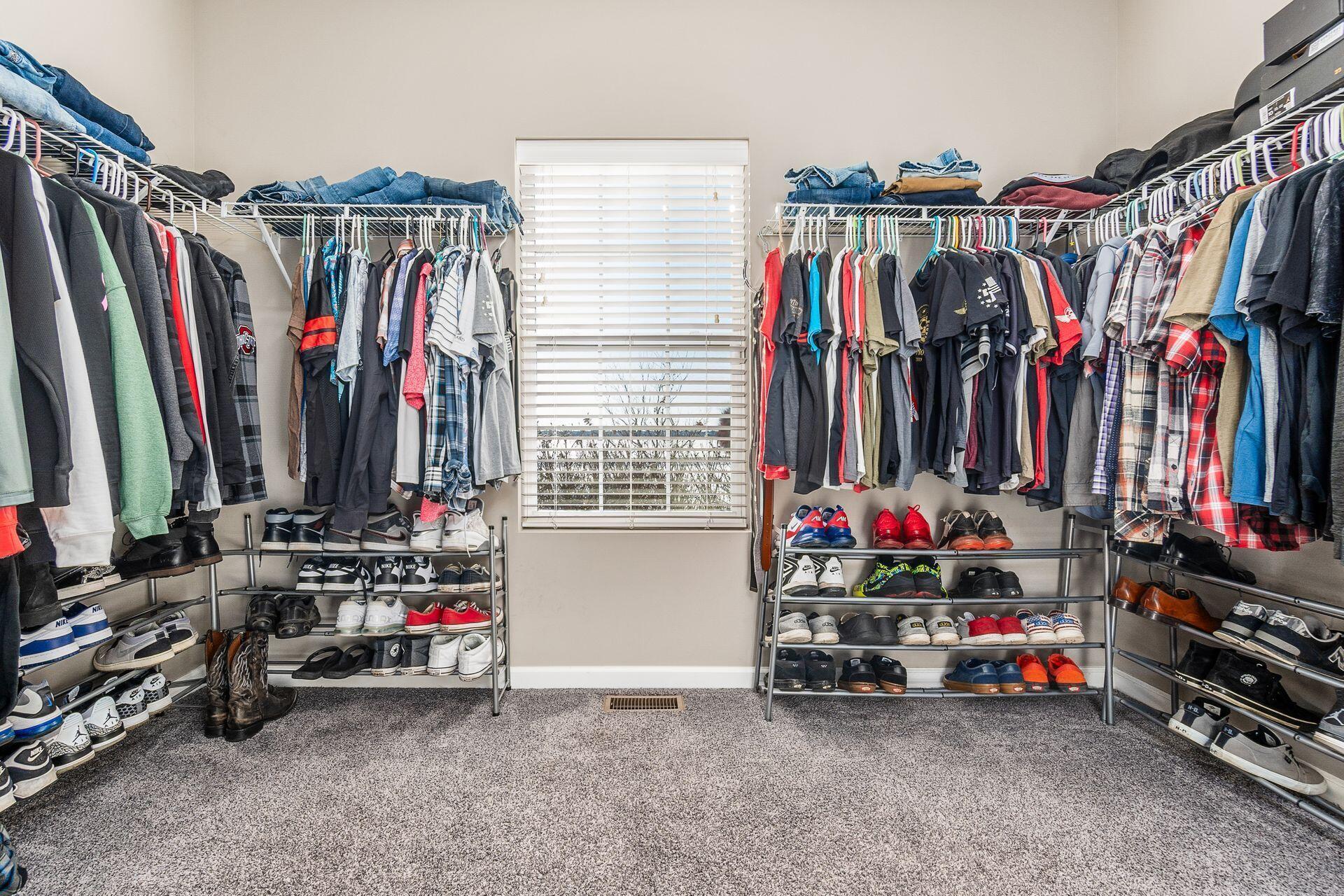 1412 Amity Road Galloway, OH 43119 - Photo 25 of 73 Owners closet
