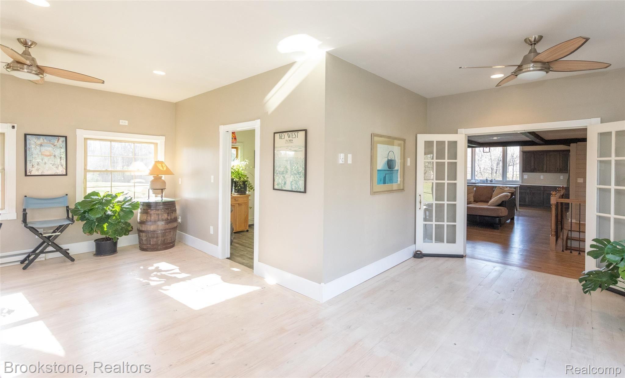 10635 Clark Road Davisburg, MI 48350 - Photo 22 of 33 This will become your favorite room!