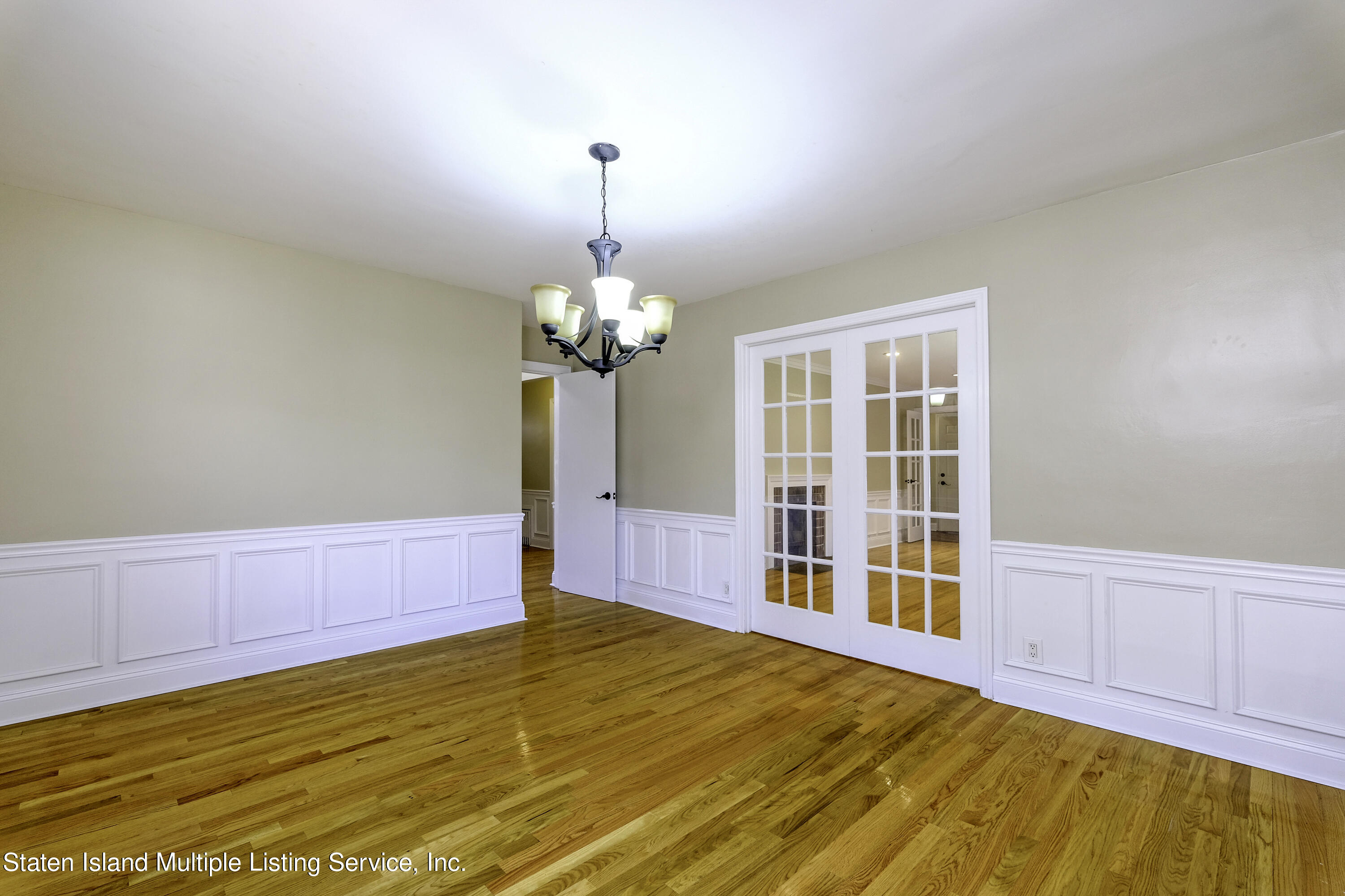 21 Lakeland Road Staten Island, NY 10314 - Photo 12 of 22 ' 21 Lakeland Rd Staten Island, NY 10314