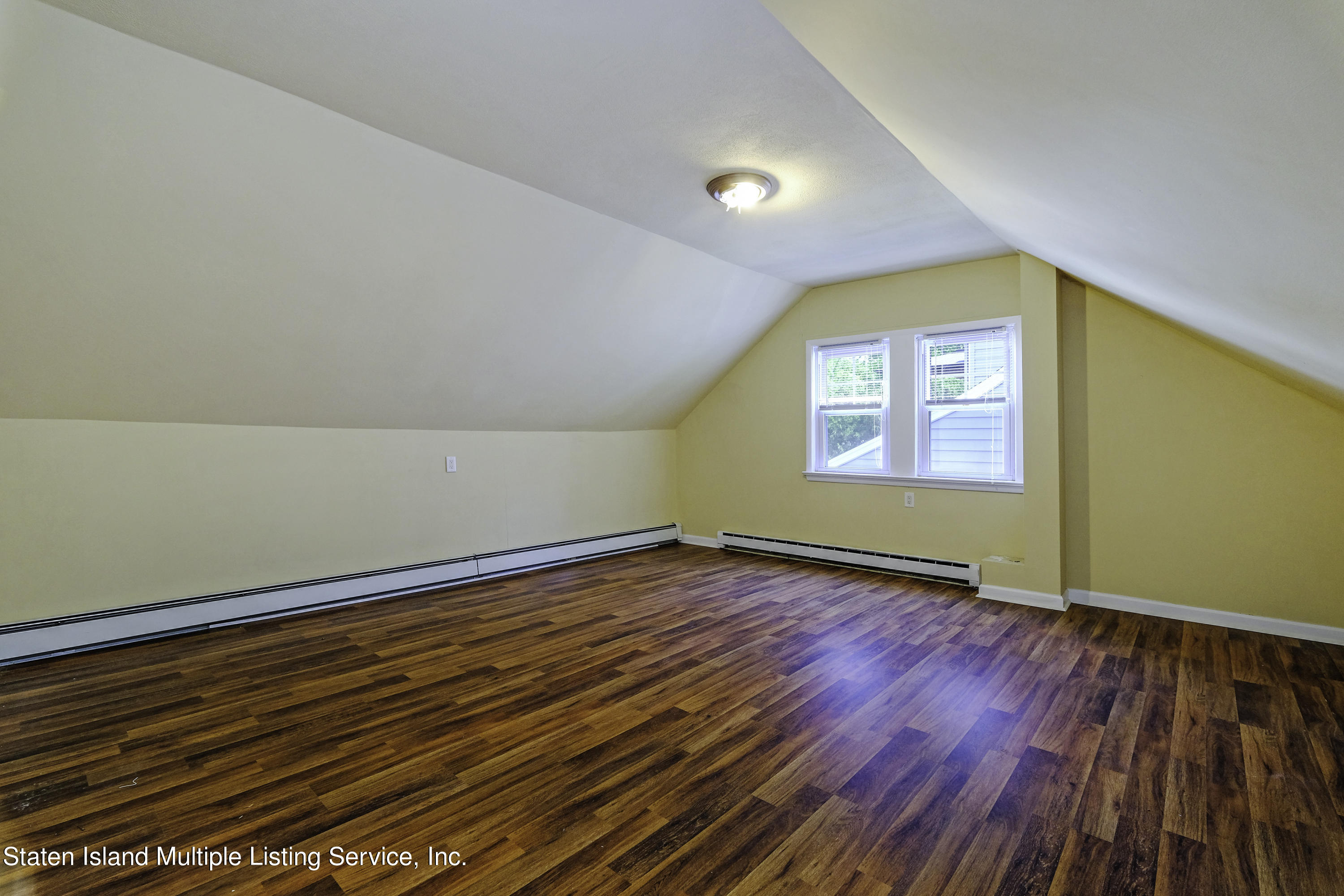 21 Lakeland Road Staten Island, NY 10314 - Photo 17 of 22 ' 21 Lakeland Rd Staten Island, NY 10314