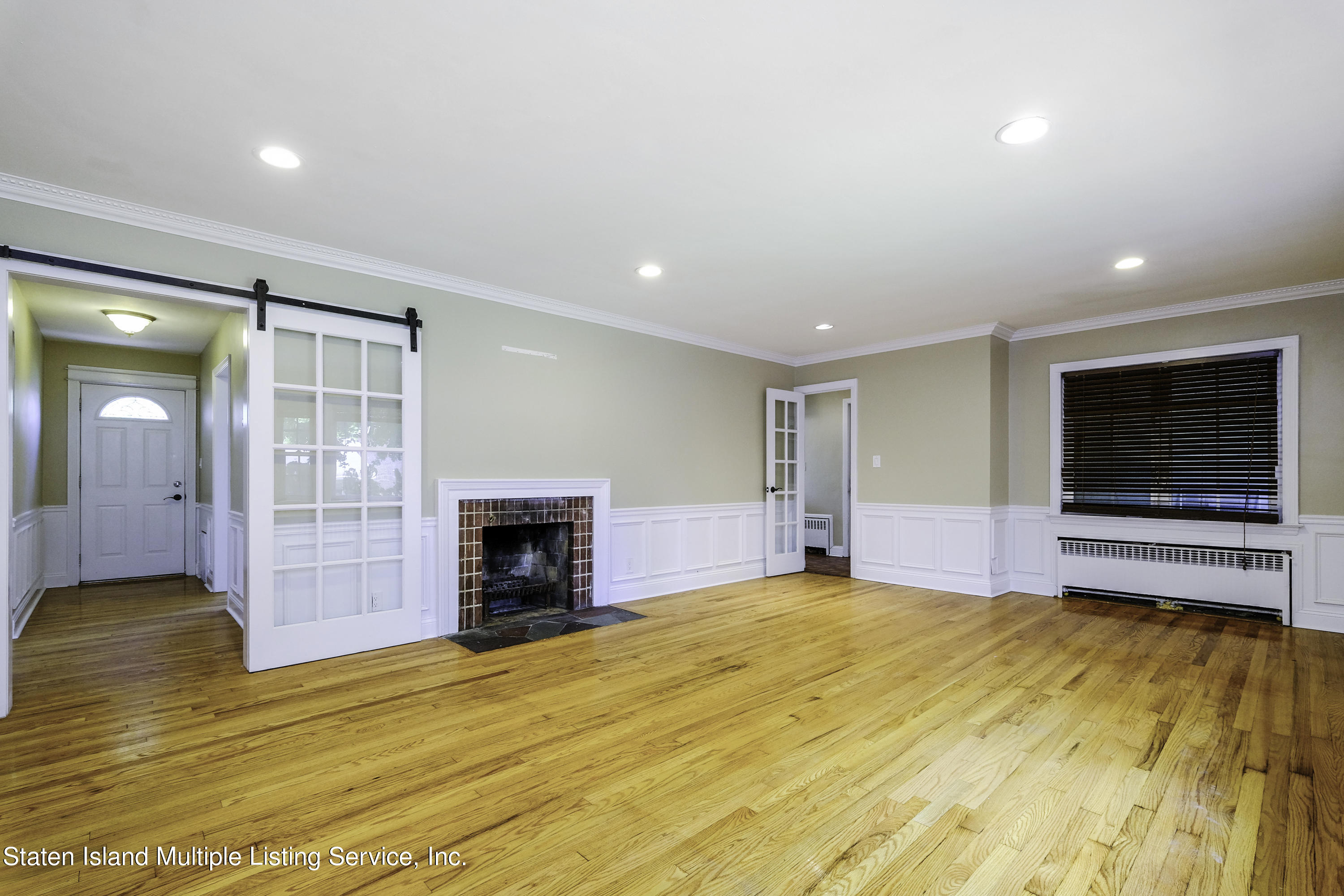 21 Lakeland Road Staten Island, NY 10314 - Photo 9 of 22 ' 21 Lakeland Rd Staten Island, NY 10314