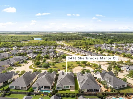 $629,000 | 3418 Sherbrooke Manor Court, Houston, TX 77059