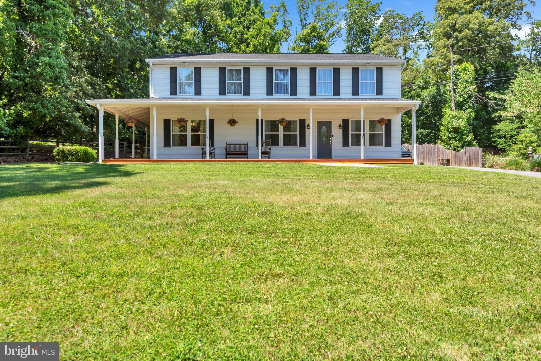 934 Shore Acres Road Arnold, MD 21012 - Photo 28 of 30 Exterior Front