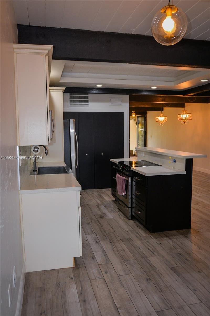 7849 Southwest 103rd Place Miami, FL 33173 - Photo 6 of 64