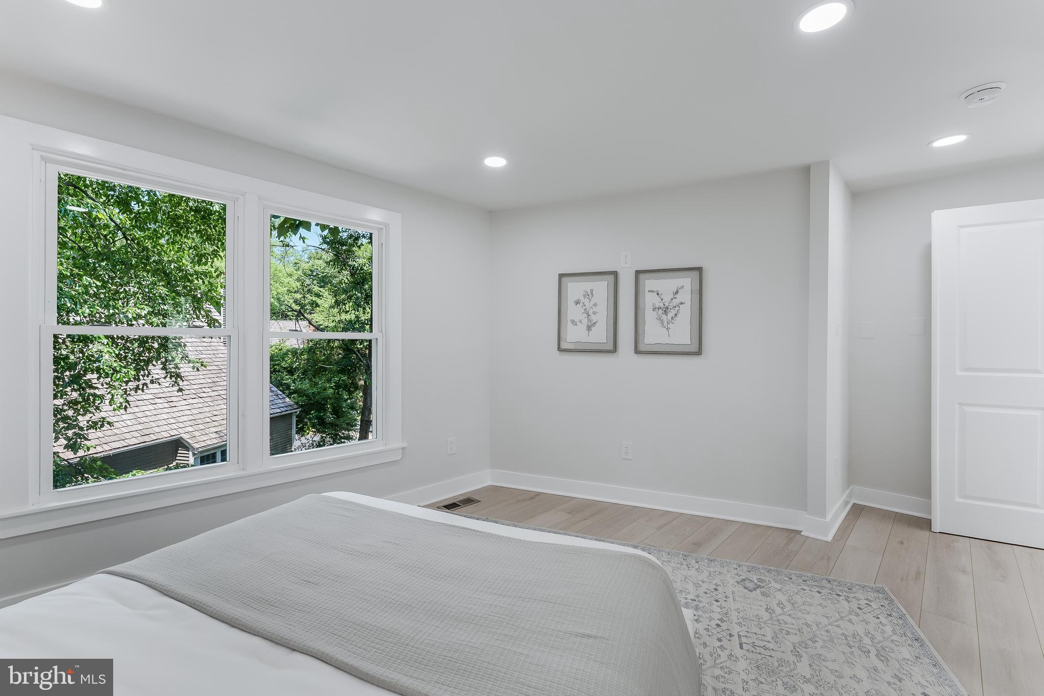 11213 Silentwood Lane Reston, VA 20191 - Photo 17 of 33