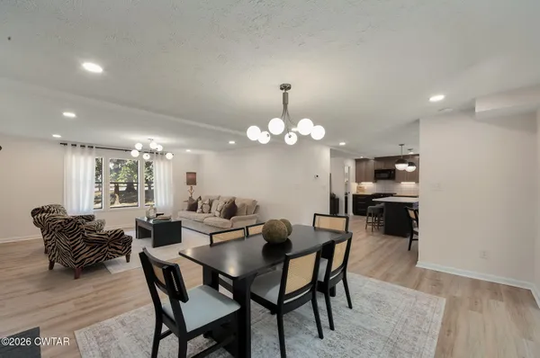 $449,900 | 124 Moorewood Drive, Jackson, TN 38305