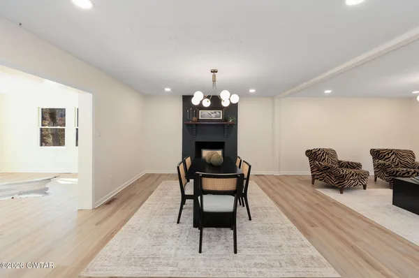 $449,900 | 124 Moorewood Drive, Jackson, TN 38305
