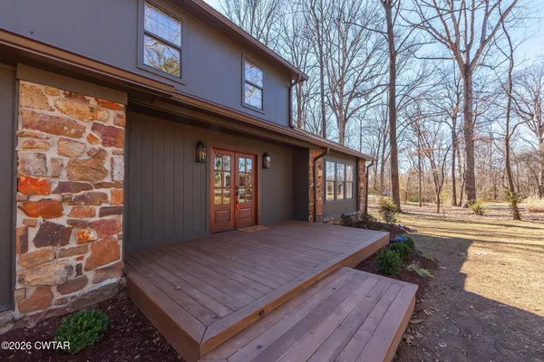 $449,900 | 124 Moorewood Drive, Jackson, TN 38305