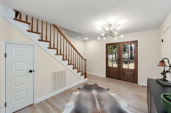 $449,900 | 124 Moorewood Drive, Jackson, TN 38305