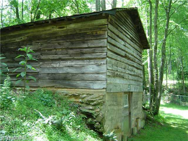 5936 Austin Little Mountain Road Ronda, NC 28670 - Photo 3 of 16 Other.
