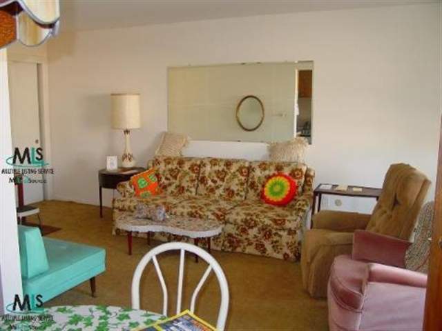 23371 Kelly Road, Unit 6 Eastpointe, MI 48021 - Photo 3 of 9 31061703-2.JPG