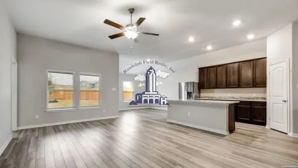 $1,895 | 9330 Bennett Forest, Converse, TX 78109