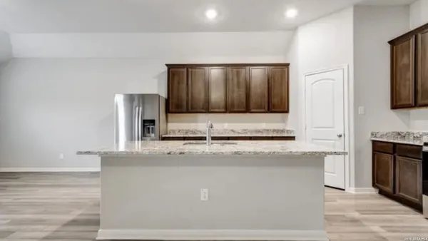 $1,895 | 9330 Bennett Forest, Converse, TX 78109