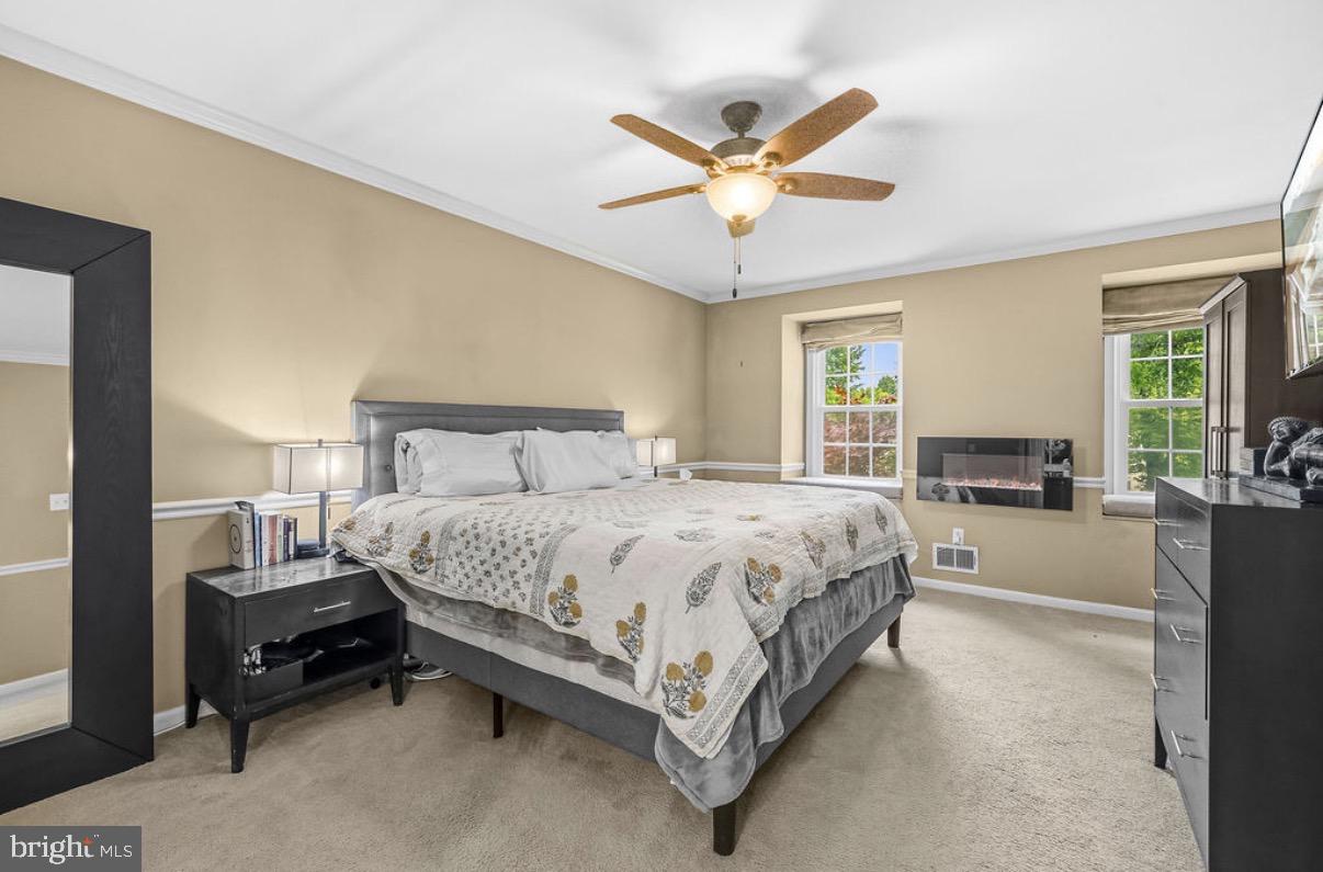 8853 Applecross Lane Springfield, VA 22153 - Photo 20 of 37