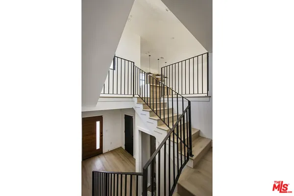 a view of entryway