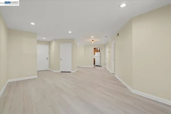 $2,850 | 999 Evelyn Terrace West, Unit 95, Sunnyvale, CA 94086