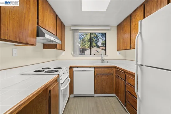 $2,850 | 999 Evelyn Terrace West, Unit 95, Sunnyvale, CA 94086