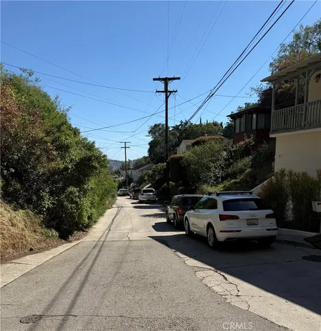 $899,000 | 641 Canyon Drive, Glendale, CA 91206