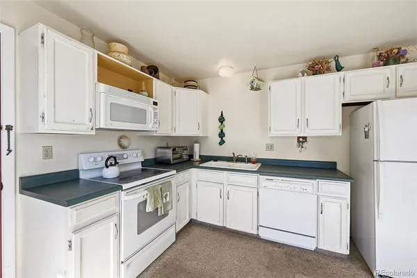 $430,000 | 6222 West 70th Avenue, Arvada, CO 80003