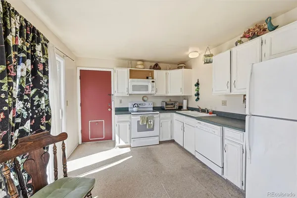 $430,000 | 6222 West 70th Avenue, Arvada, CO 80003