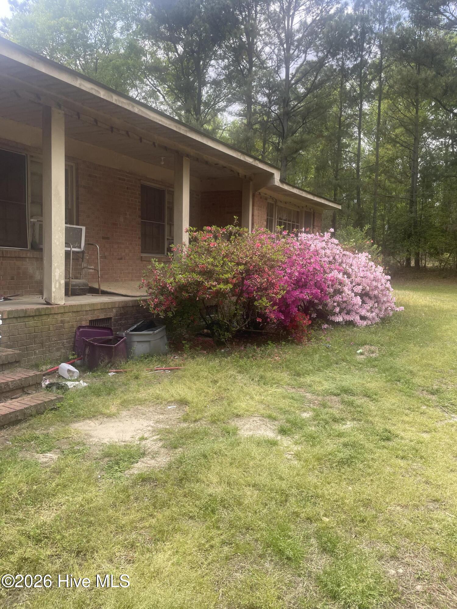 1311 Bill Town Road Rose Hill, NC 28458 - Photo 3 of 6 1311 5