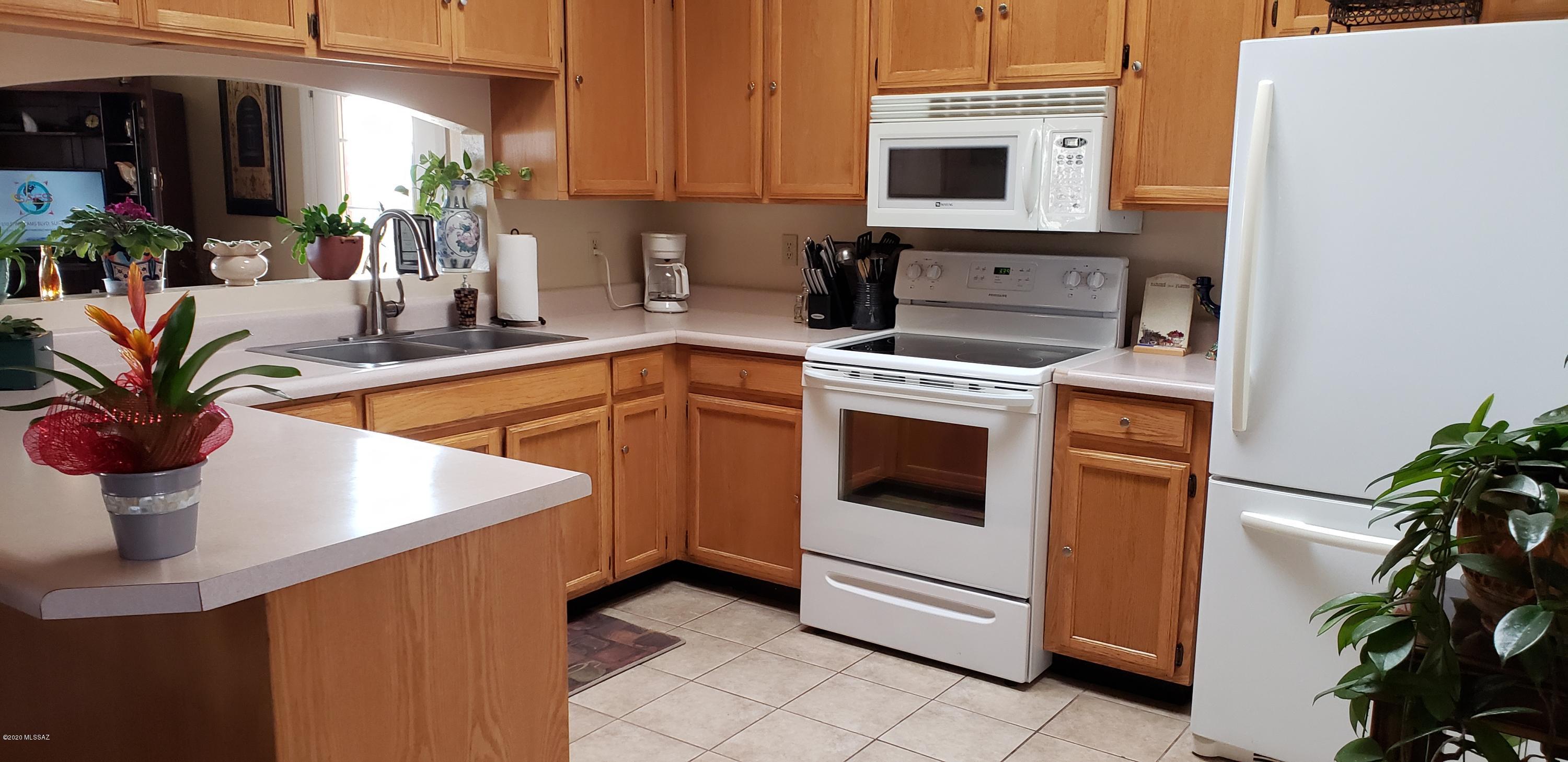 321 Camino Arenosa, Unit 19 Rio Rico, AZ 85648 - Photo 12 of 30