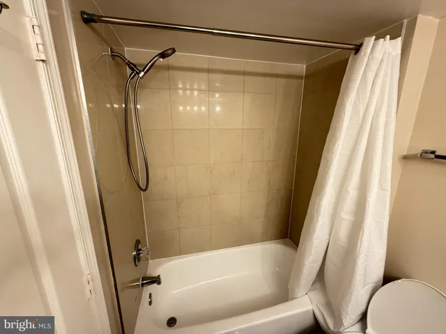 $2,500 | 2230 George C Marshall Drive, Unit 227, Falls Church, VA 22043