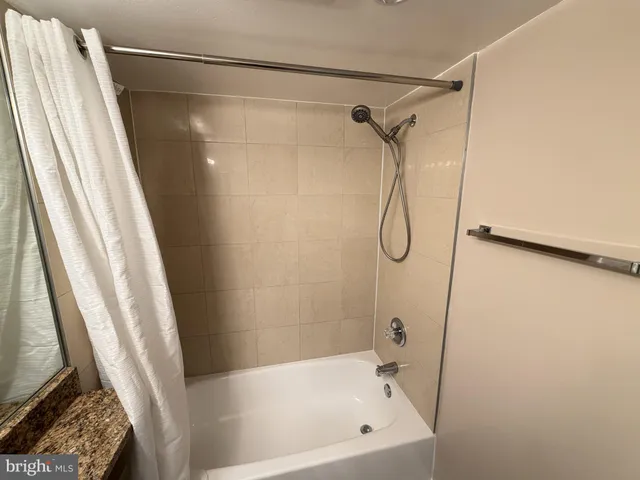 $2,500 | 2230 George C Marshall Drive, Unit 227, Falls Church, VA 22043