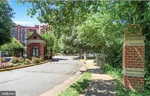 $2,500 | 2230 George C Marshall Drive, Unit 227, Falls Church, VA 22043