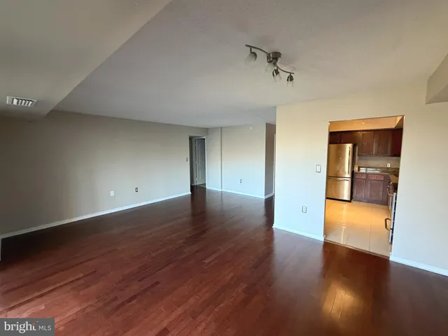 $2,500 | 2230 George C Marshall Drive, Unit 227, Falls Church, VA 22043