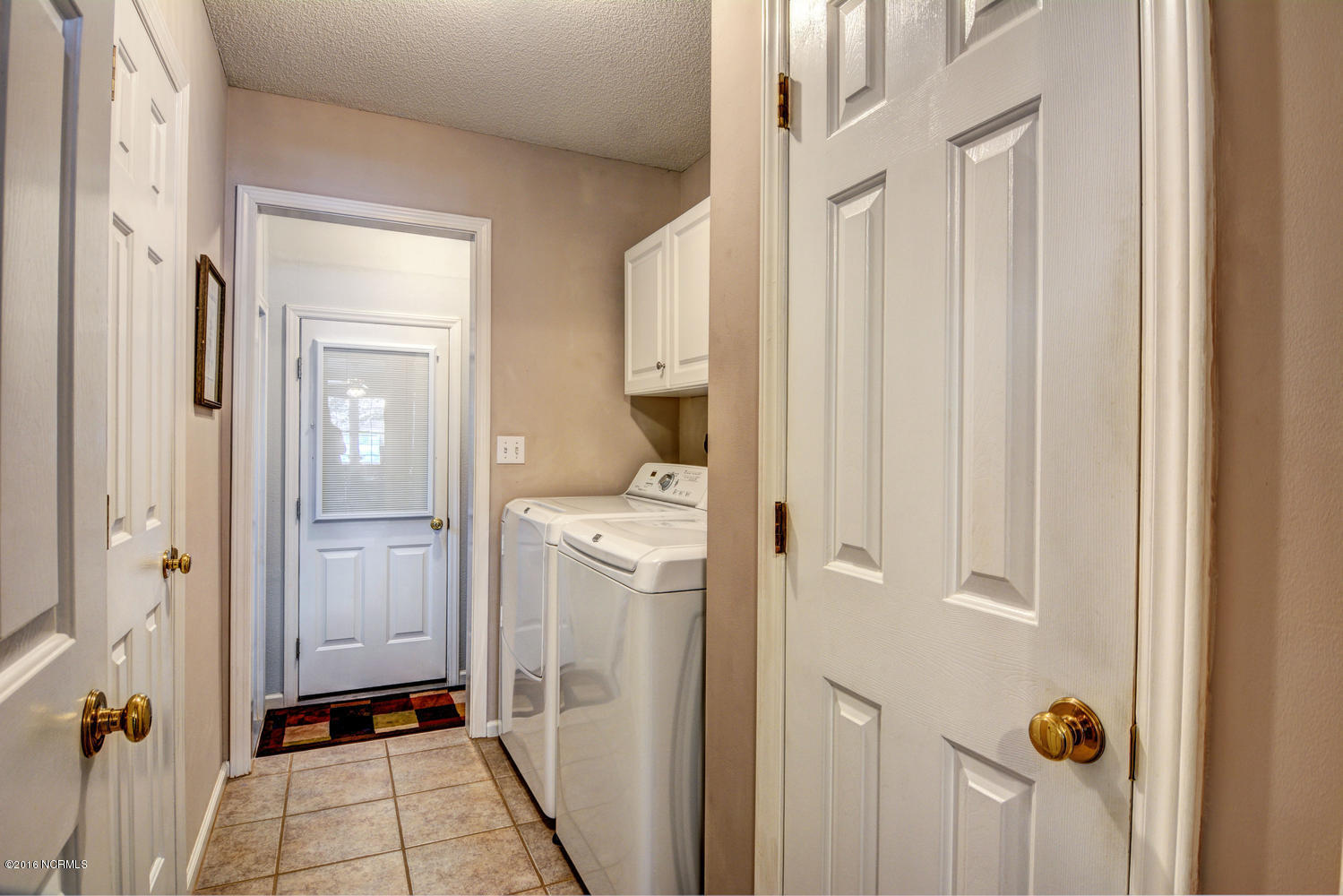 117 Spring Chase Lane Rocky Point, NC 28457 - Photo 8 of 27 117 Spring Chase Ln Rocky-large-008-57-D